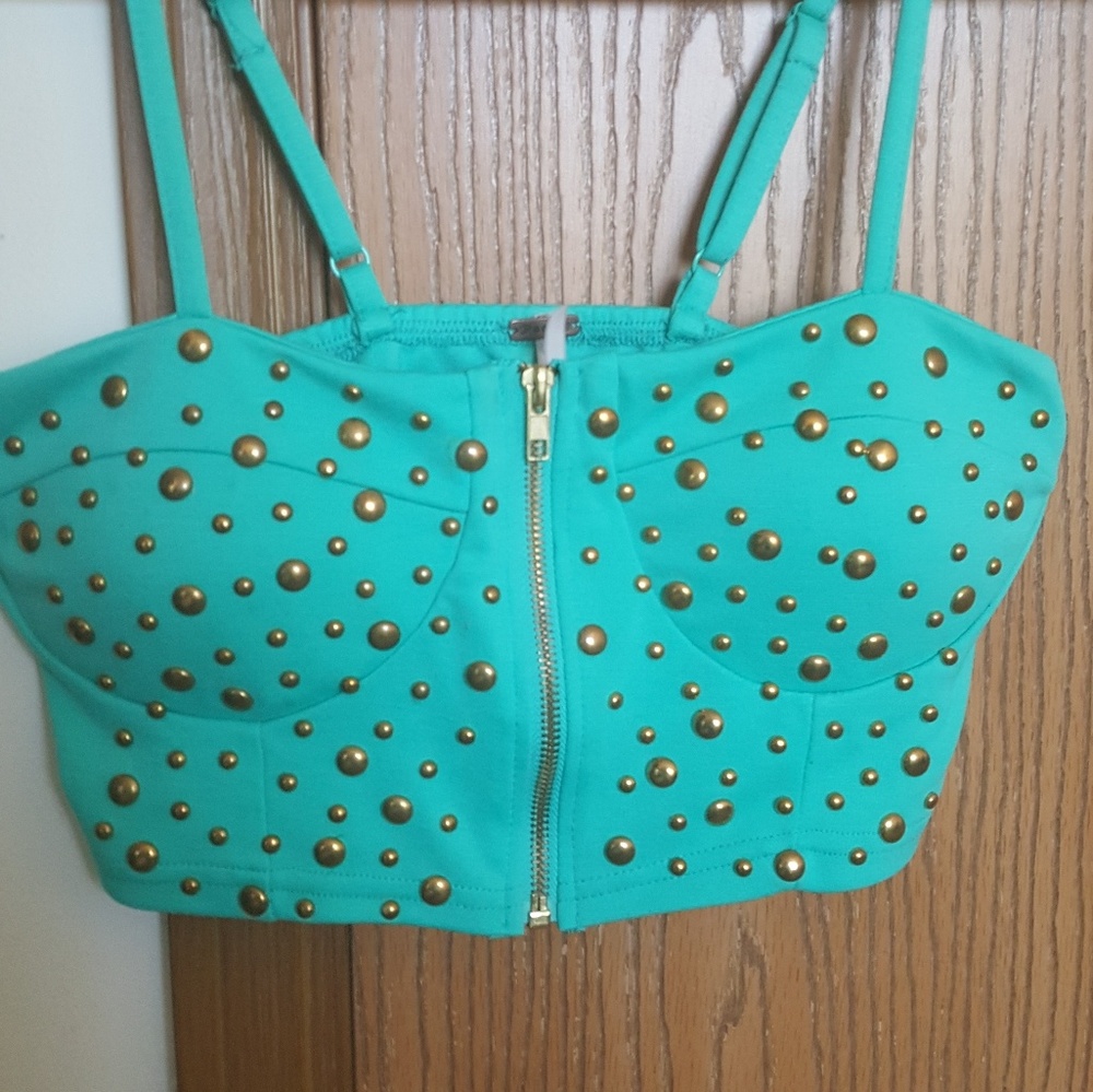 Crop top